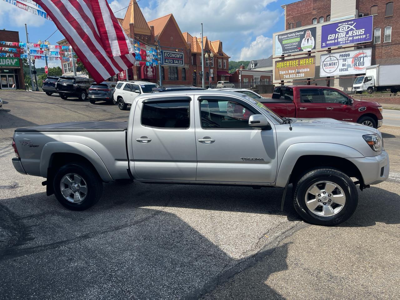 Toyota Tacoma 4WD Double Cab LB V6 AT (Natl) 2012
