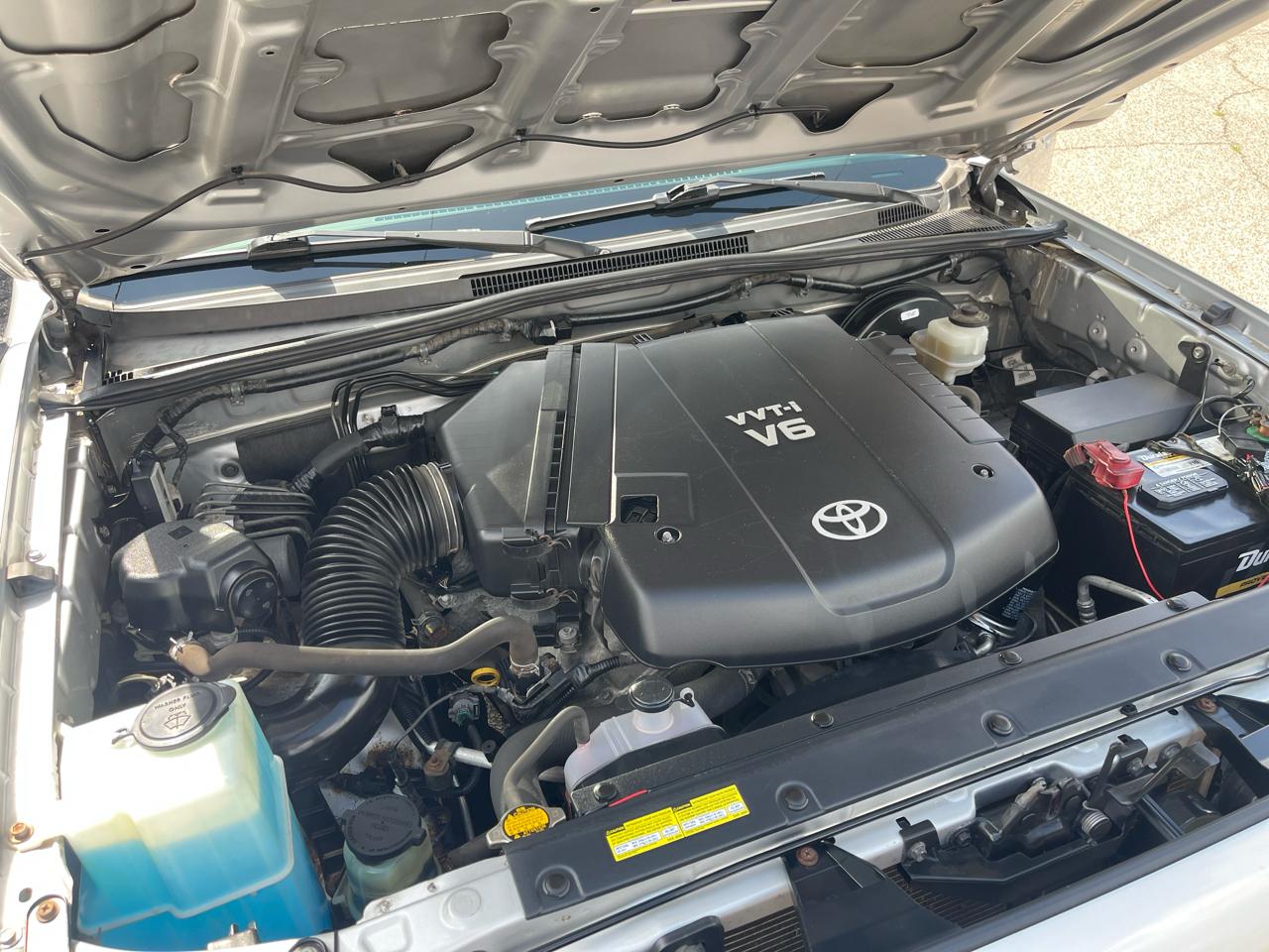 Toyota Tacoma 4WD Double Cab LB V6 AT (Natl) 2012