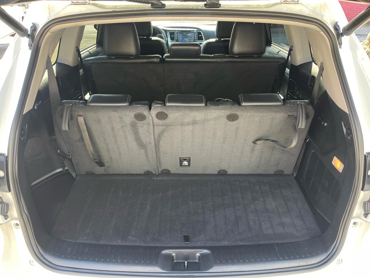 Toyota Highlander XLE V6 AWD (Natl) 2017