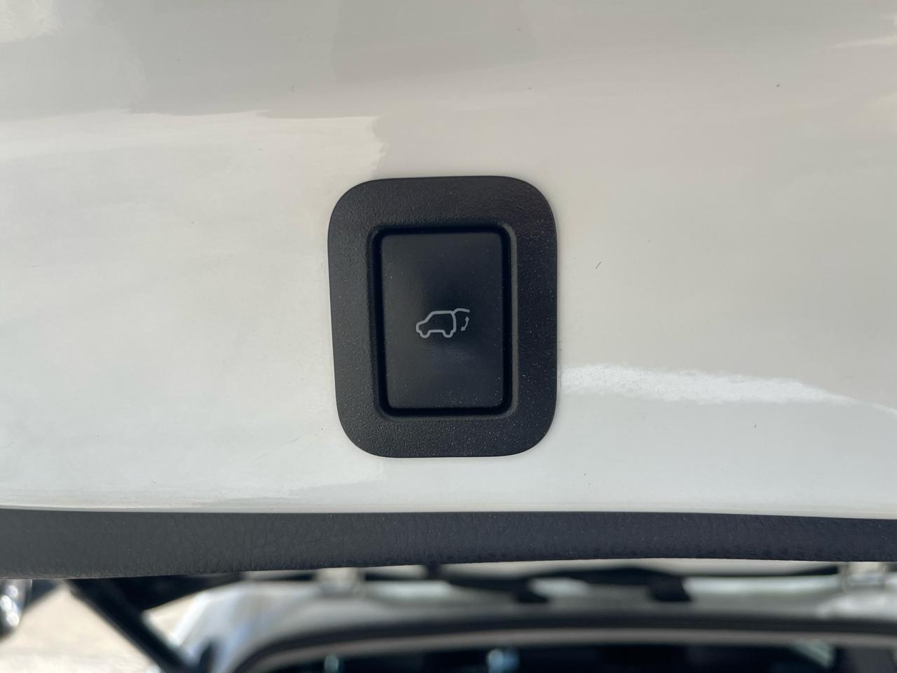 Toyota Highlander XLE V6 AWD (Natl) 2017