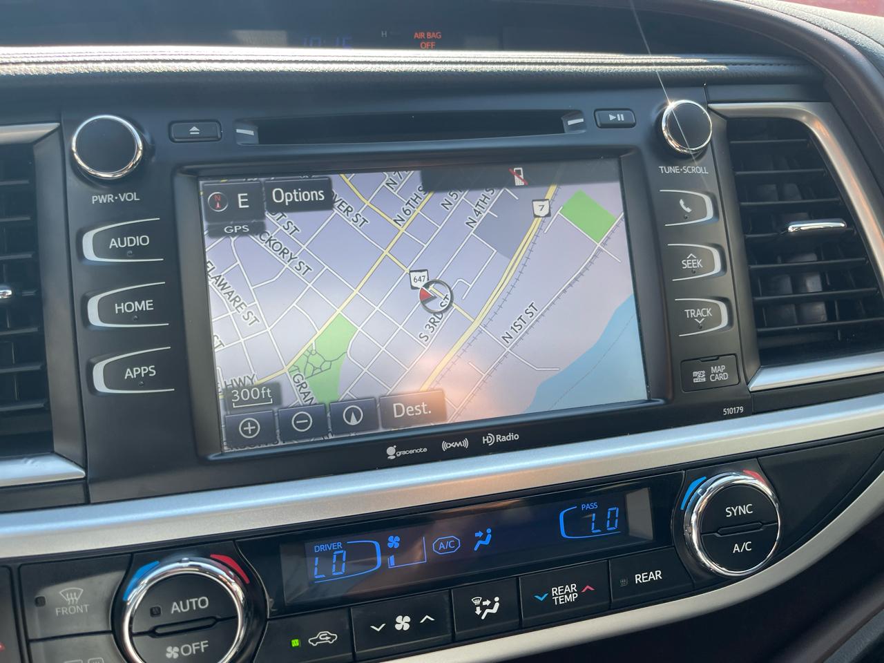 Toyota Highlander XLE V6 AWD (Natl) 2017