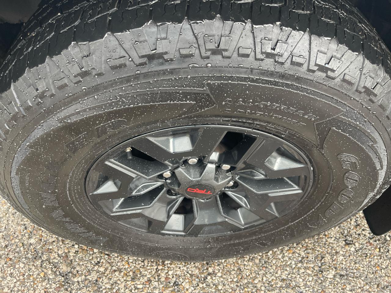 Toyota Tacoma 4WD Double V6 AT (Natl) 2011