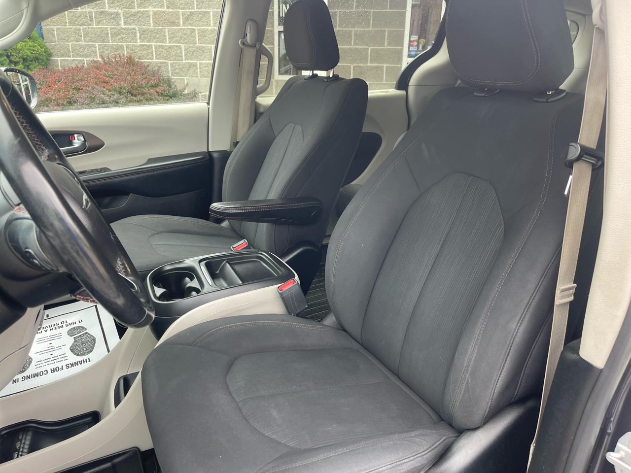 Chrysler Pacifica Touring Plus FWD 2019