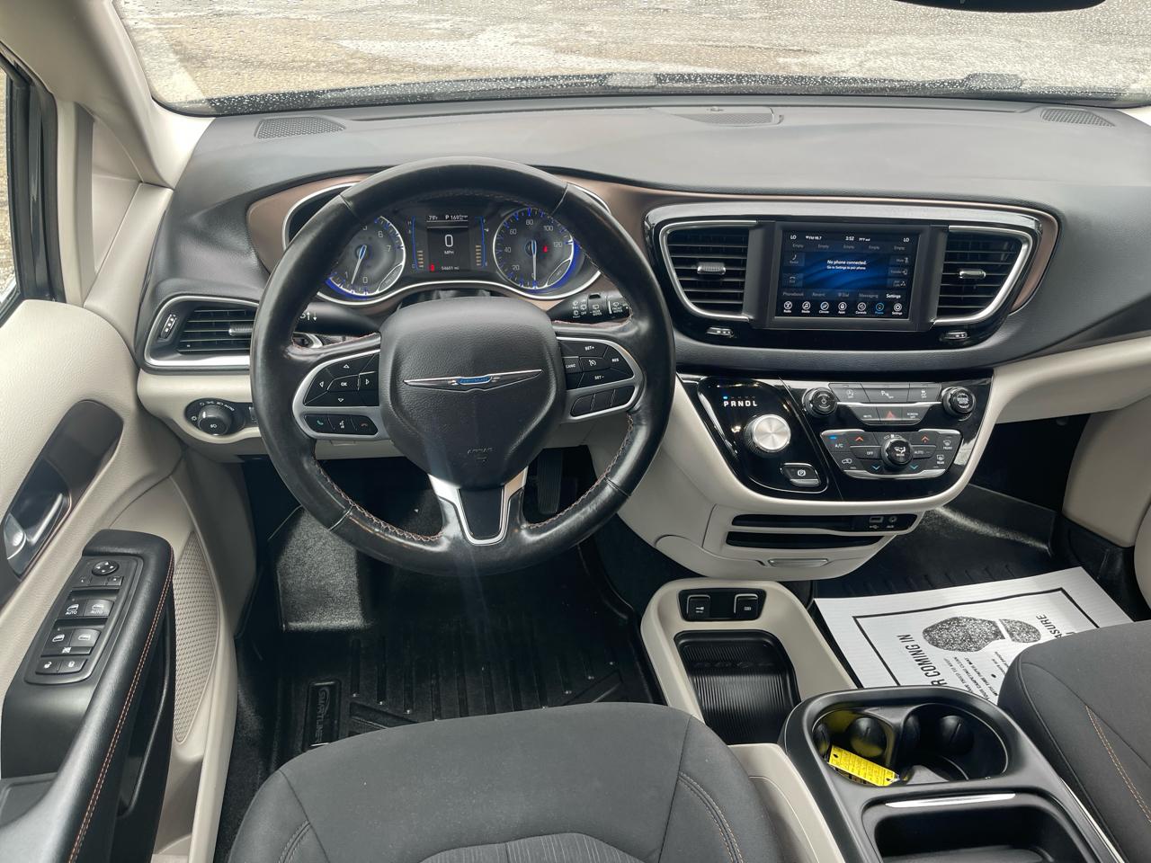 Chrysler Pacifica Touring Plus FWD 2019