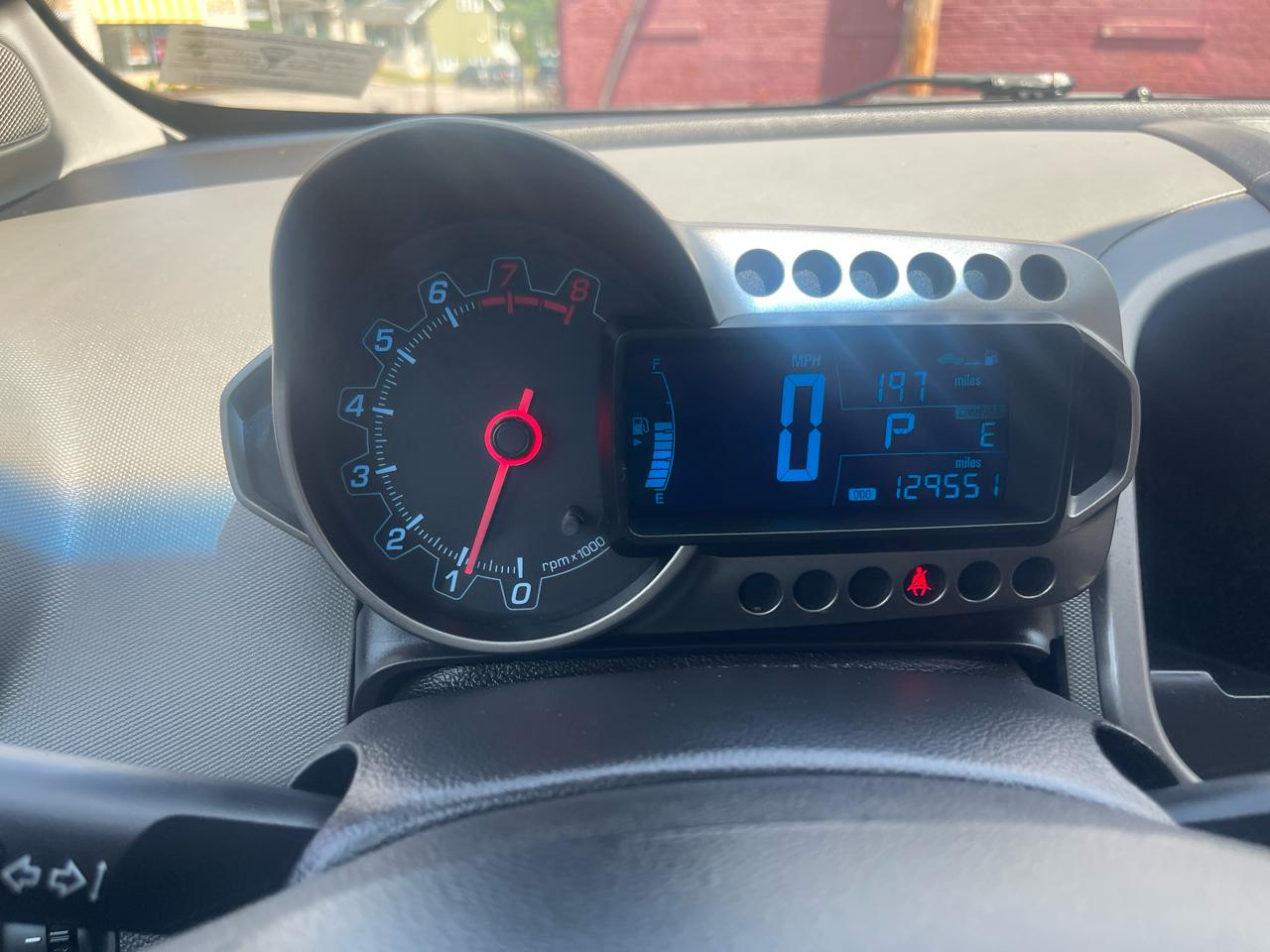 Chevrolet Sonic 4dr Sdn LT 2LT 2012
