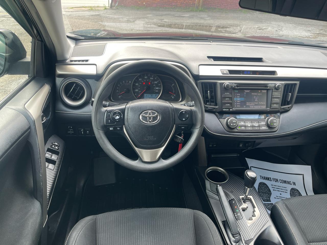 Toyota RAV4 AWD 4dr XLE (Natl) 2015