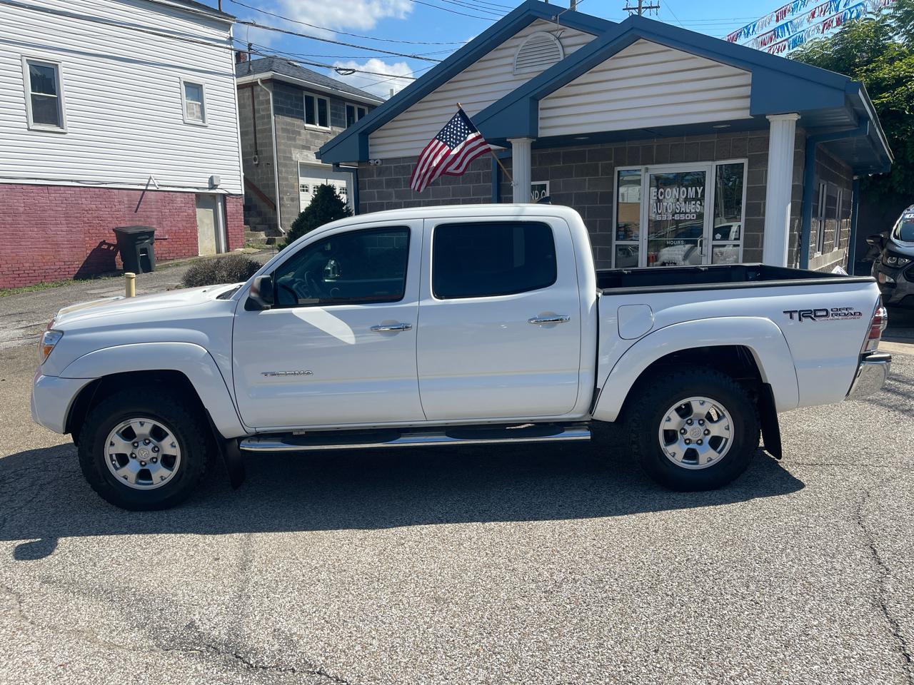 Toyota Tacoma 4WD Double Cab V6 AT TRD Off Road (Natl) 2012