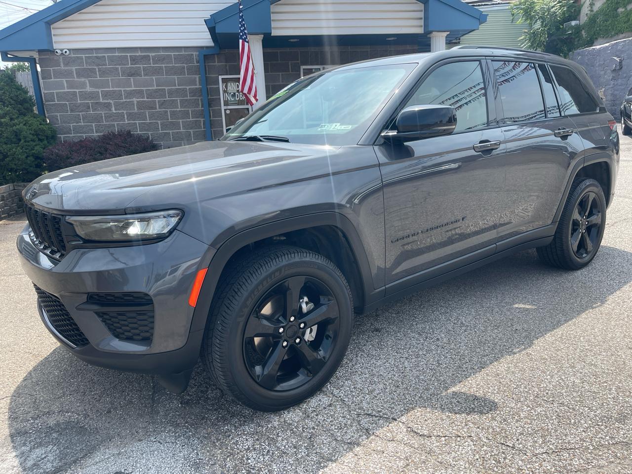 2023 Jeep Grand Cherokee Altitude 4x4