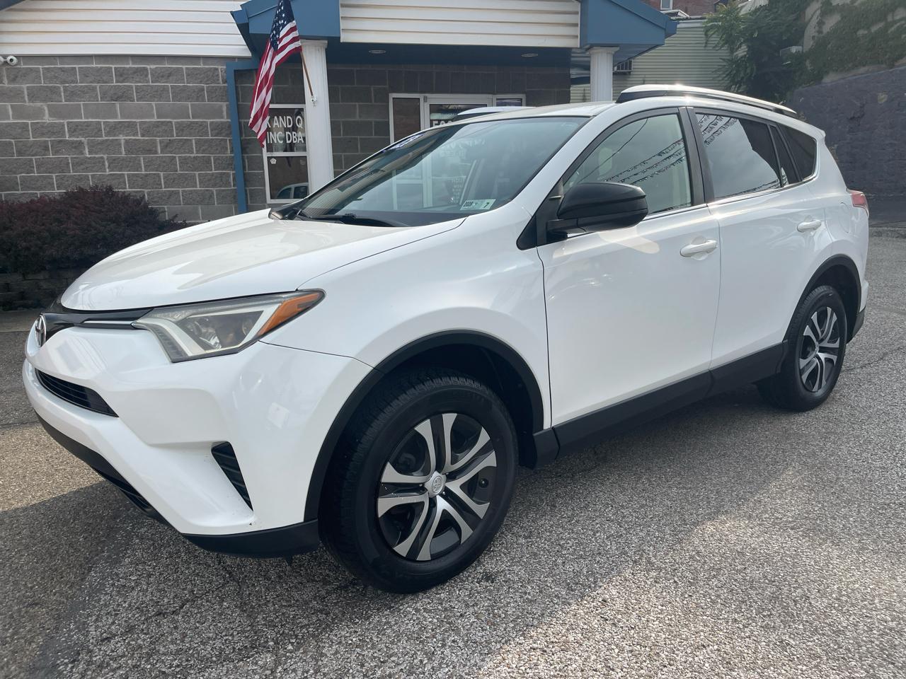 Toyota RAV4 AWD 4dr LE (Natl) 2016