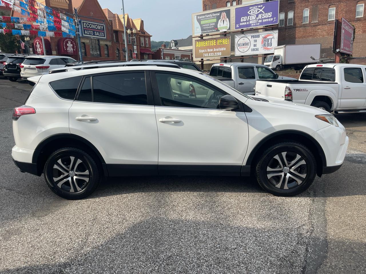 Toyota RAV4 AWD 4dr LE (Natl) 2016
