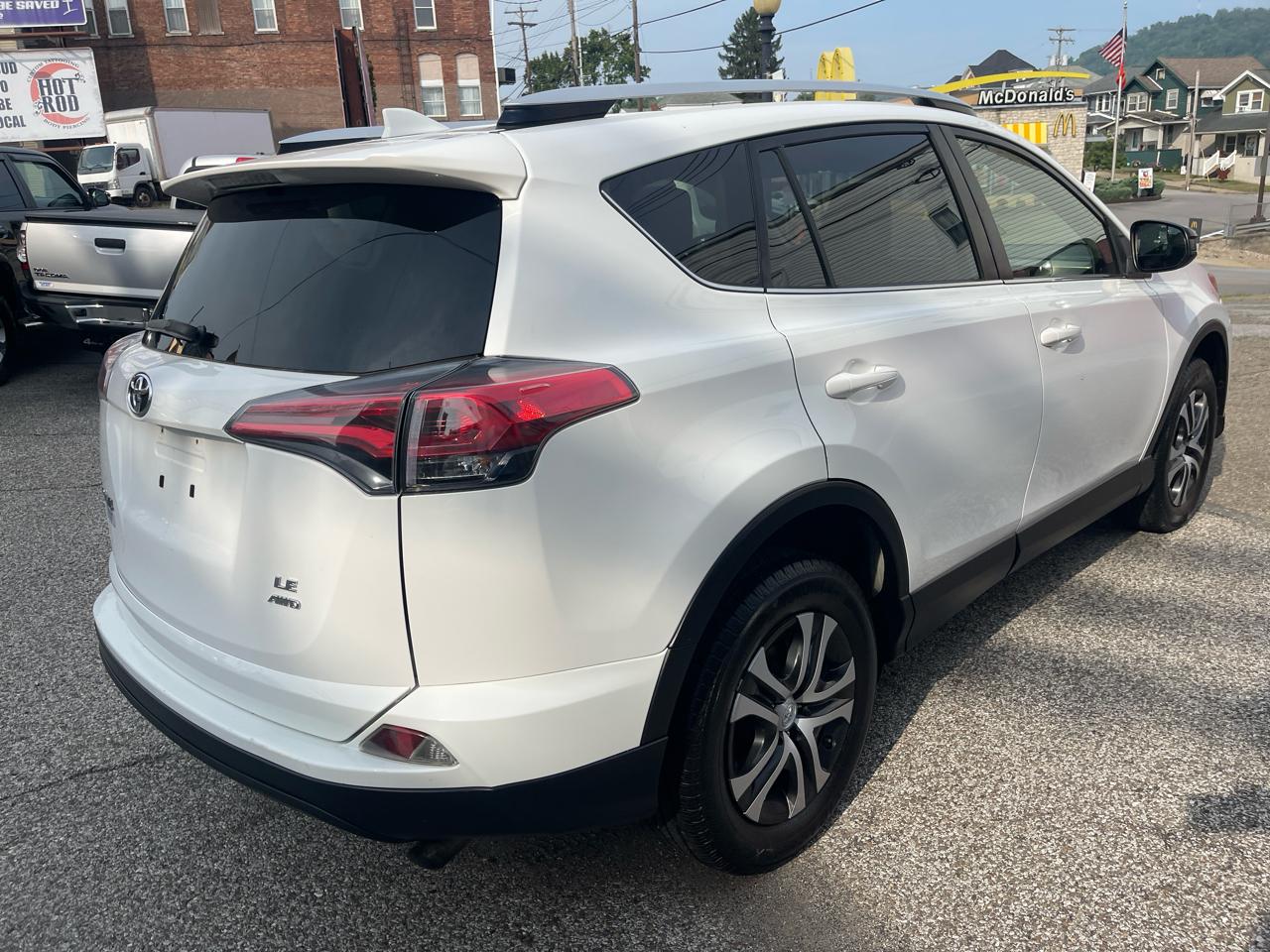 Toyota RAV4 AWD 4dr LE (Natl) 2016