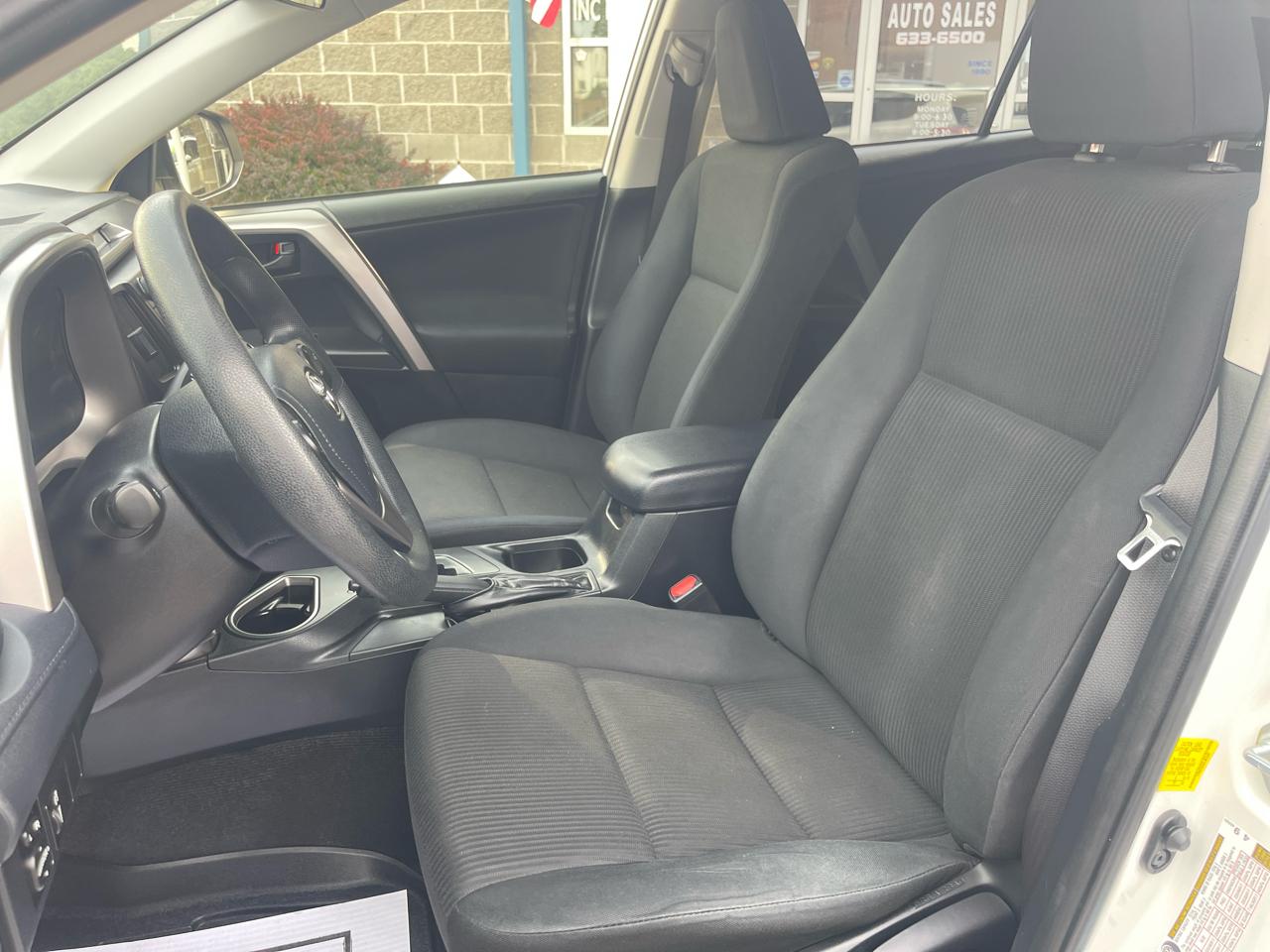 Toyota RAV4 AWD 4dr LE (Natl) 2016