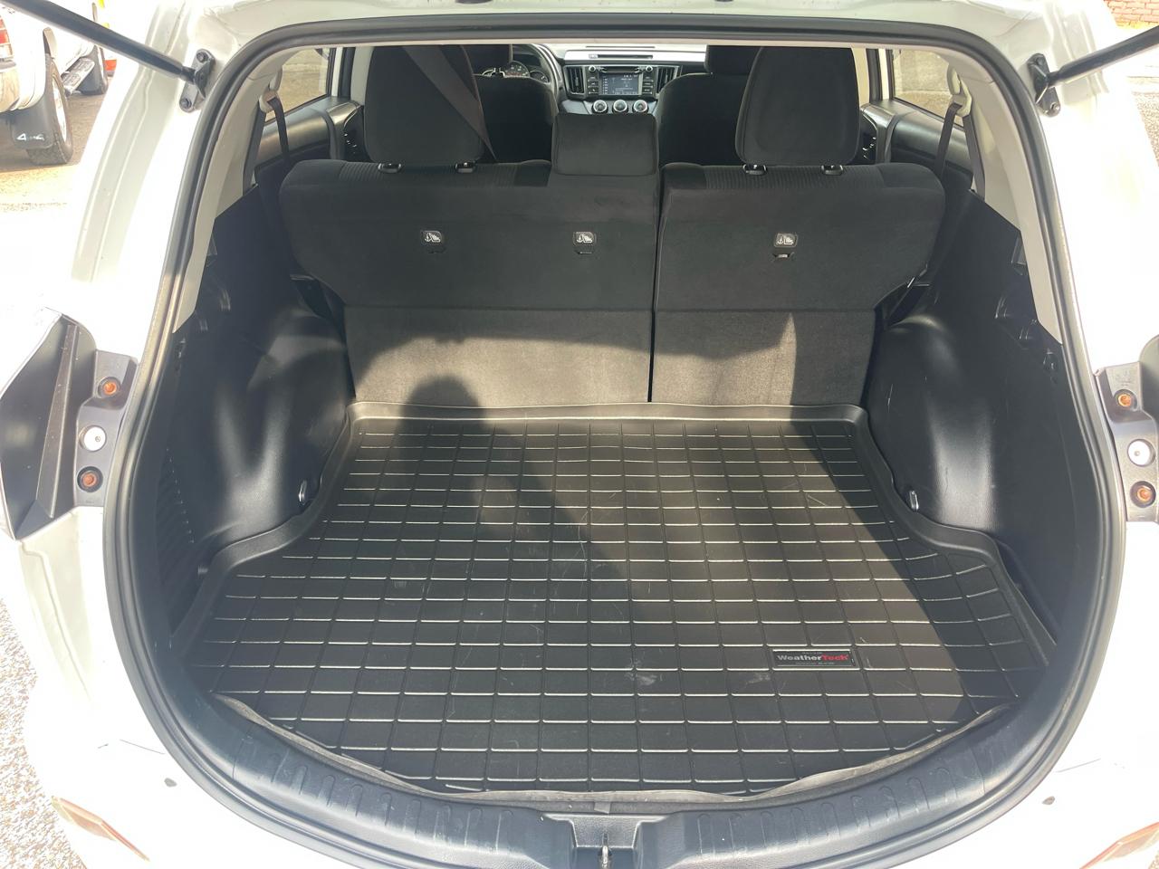Toyota RAV4 AWD 4dr LE (Natl) 2016