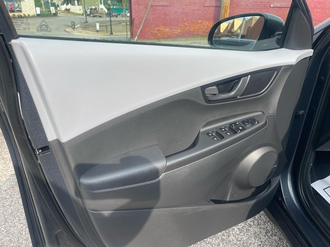 Hyundai Kona SEL Auto AWD 2019