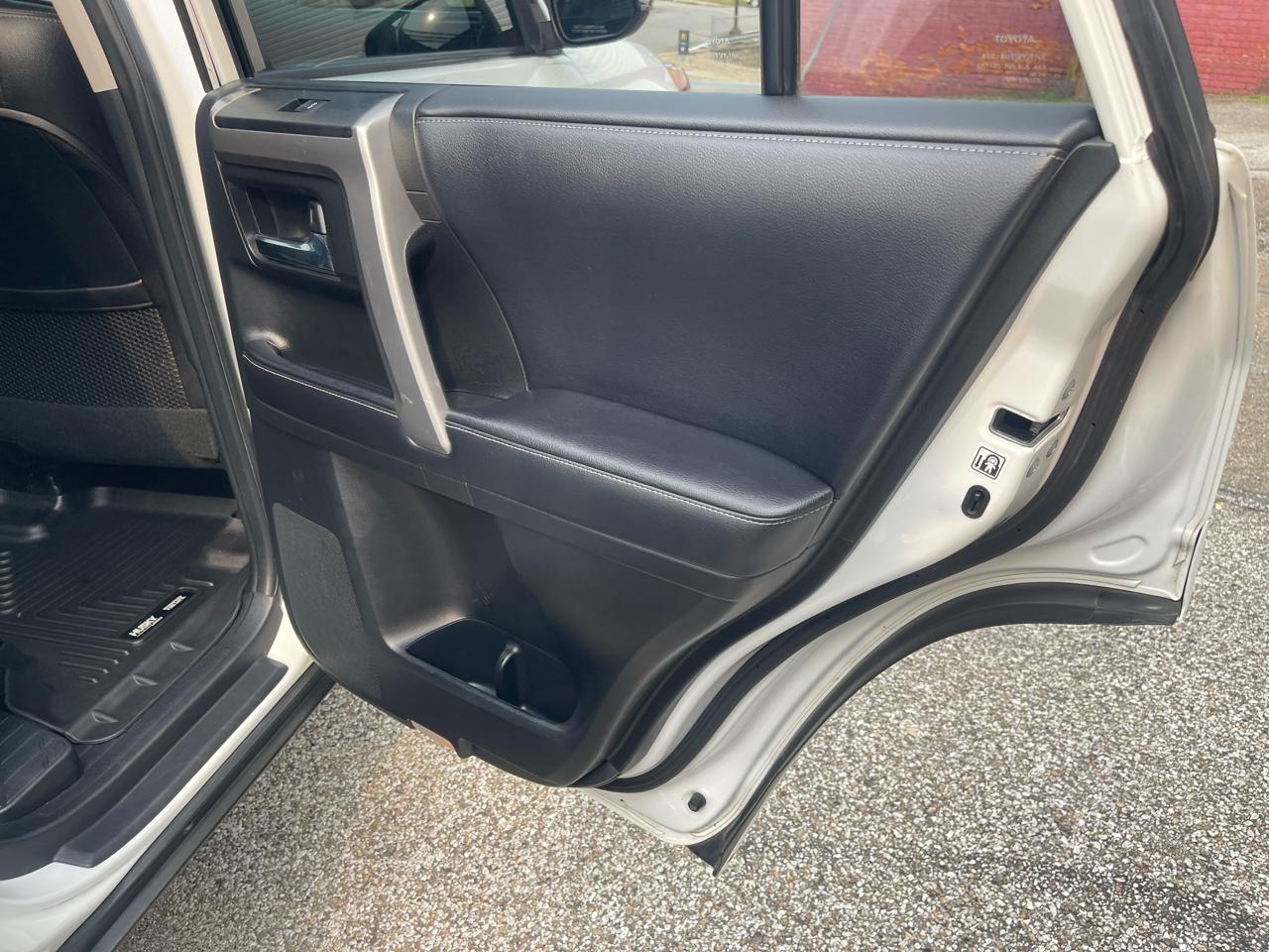 Toyota 4Runner SR5 Premium 4WD 2018