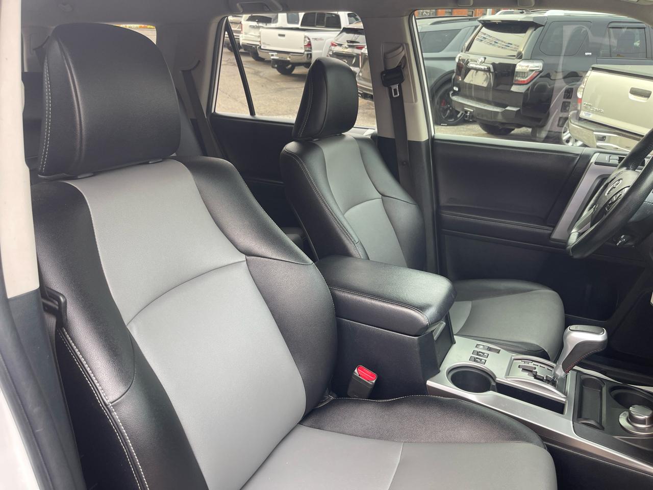 Toyota 4Runner SR5 Premium 4WD 2018