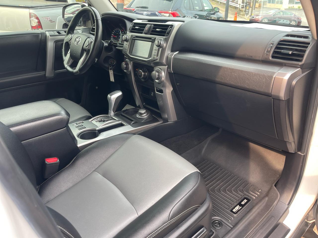 Toyota 4Runner SR5 Premium 4WD 2018