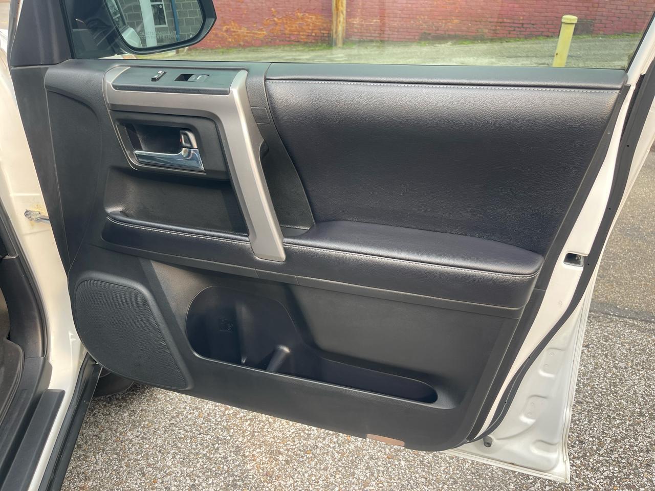 Toyota 4Runner SR5 Premium 4WD 2018