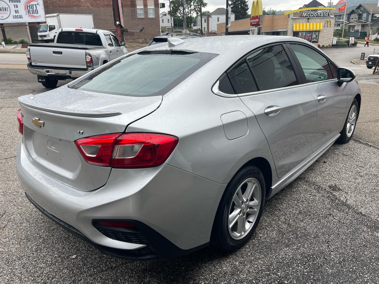Chevrolet Cruze 4dr Sdn 1.4L LT w/1SD 2017