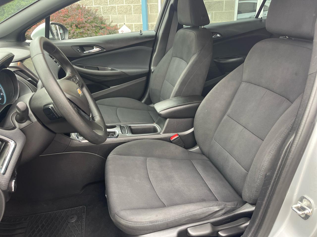 Chevrolet Cruze 4dr Sdn 1.4L LT w/1SD 2017