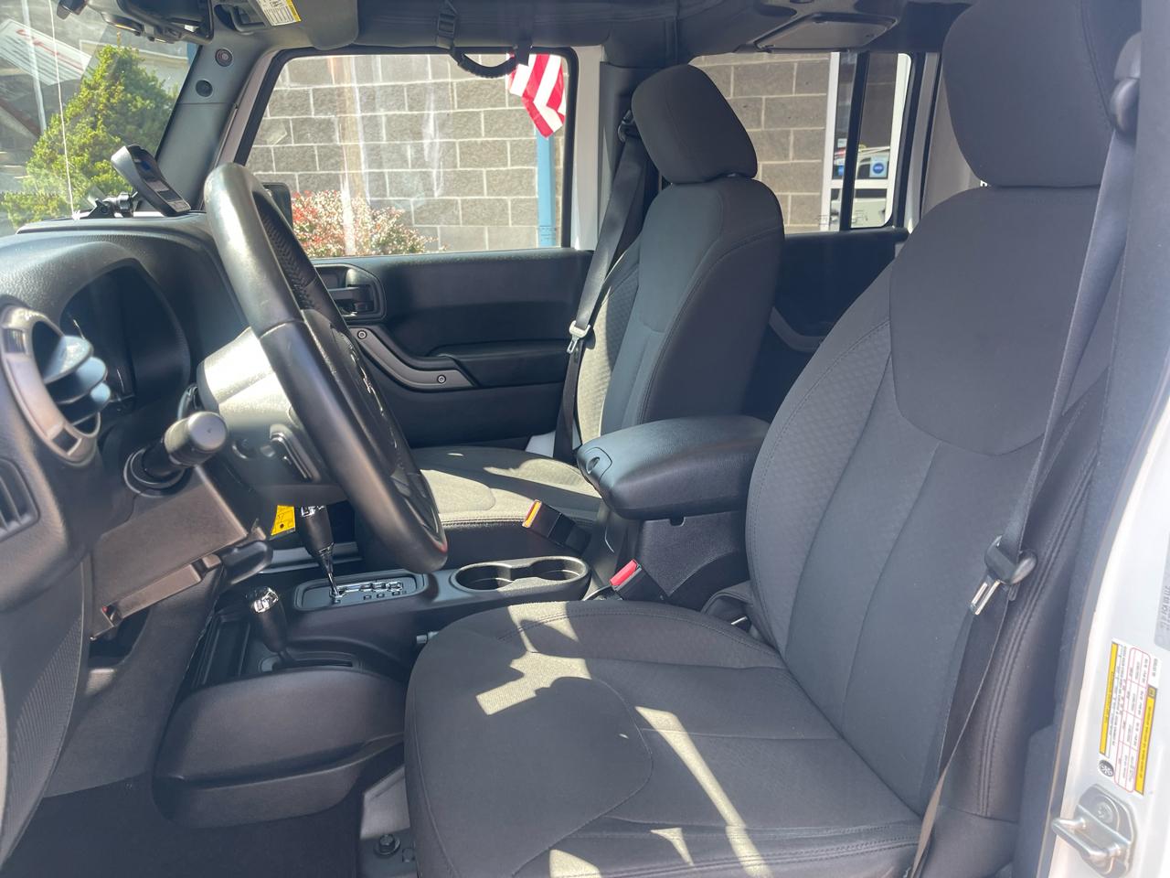 Jeep Wrangler Unlimited 4WD 4dr Sport 2016