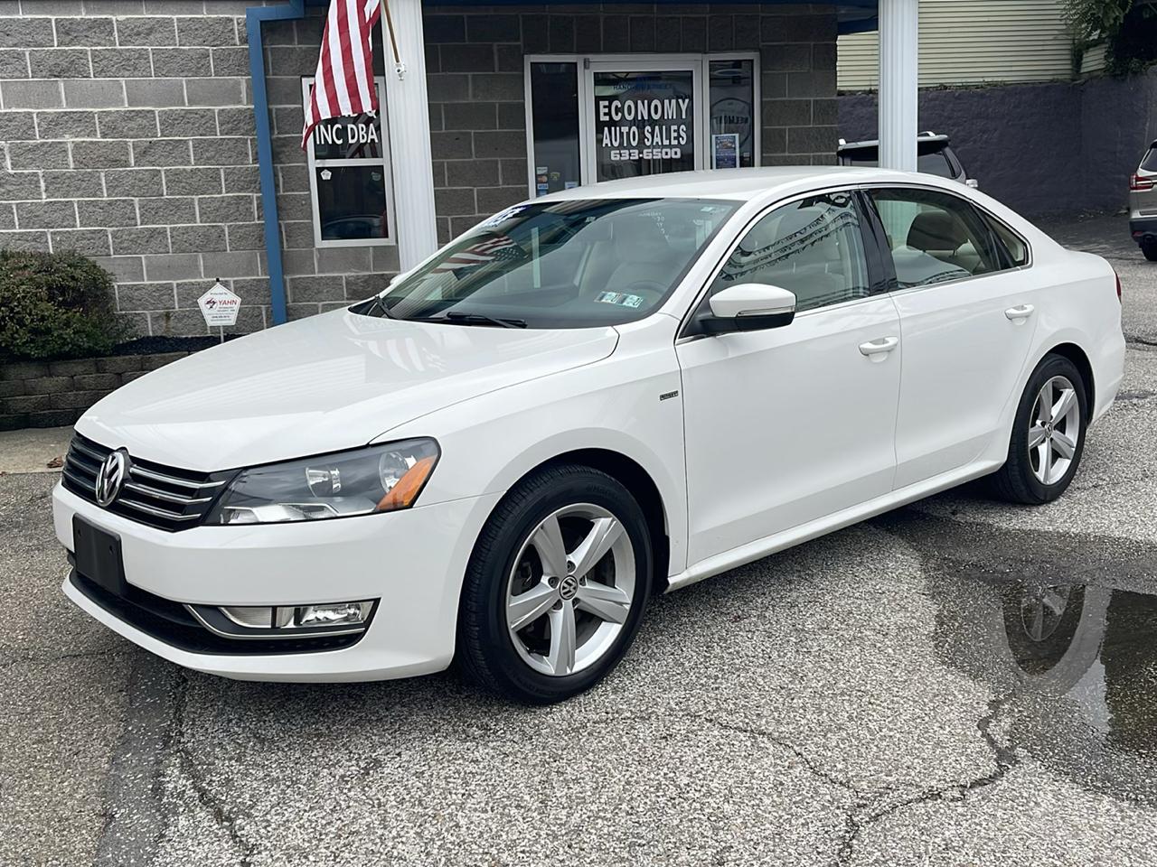 Volkswagen Passat 4dr Sdn 1.8T Auto S PZEV 2015