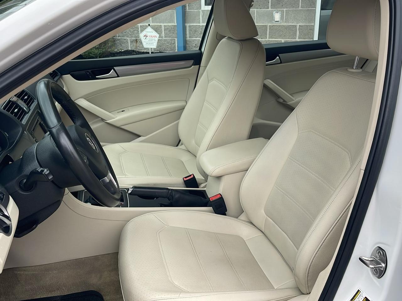 Volkswagen Passat 4dr Sdn 1.8T Auto S PZEV 2015