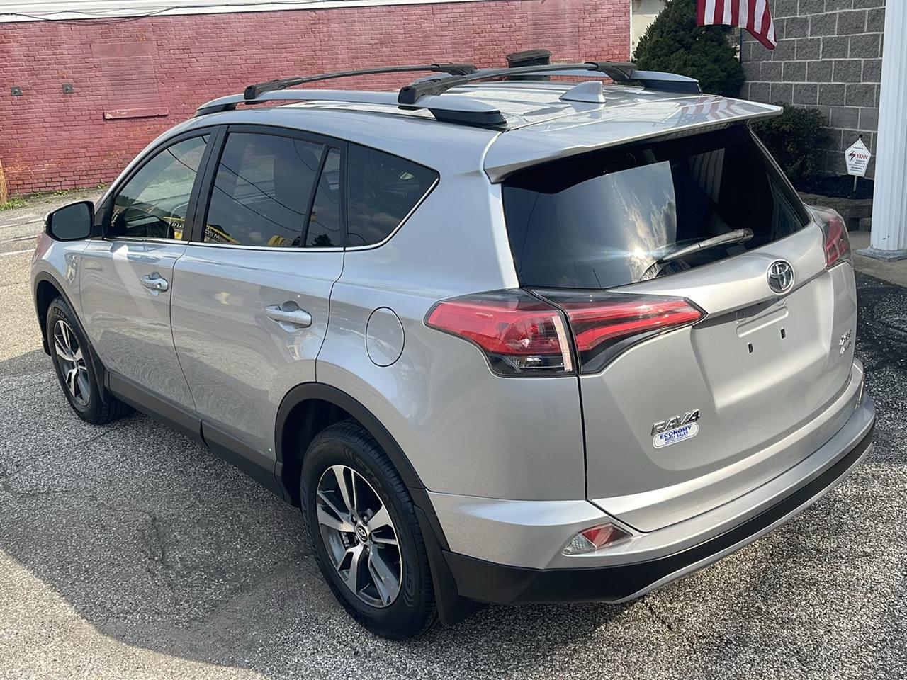 Toyota RAV4 Adventure AWD (Natl) 2018