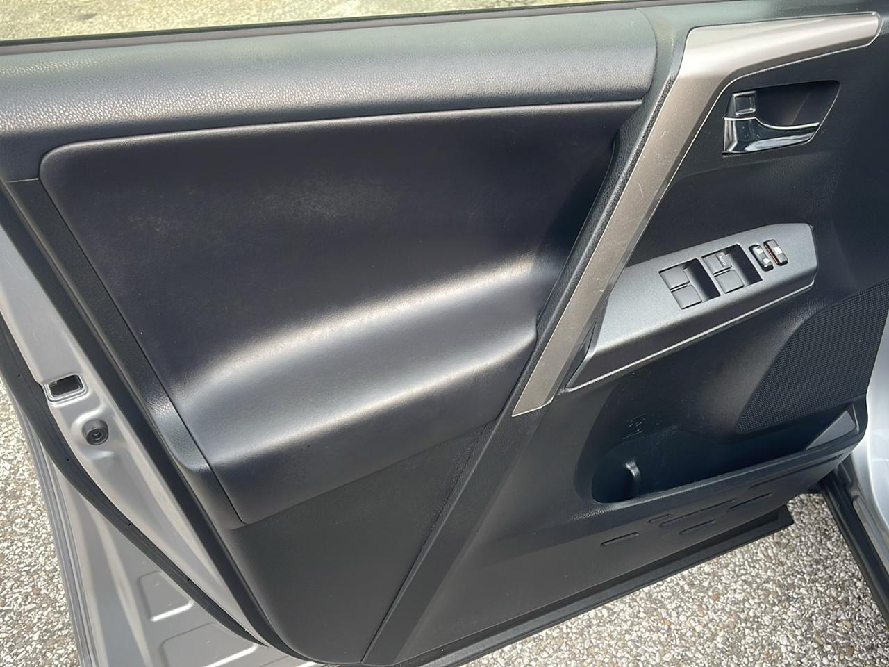 Toyota RAV4 Adventure AWD (Natl) 2018