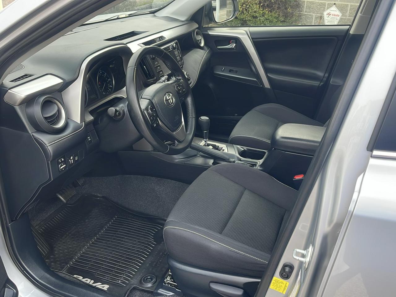 Toyota RAV4 Adventure AWD (Natl) 2018