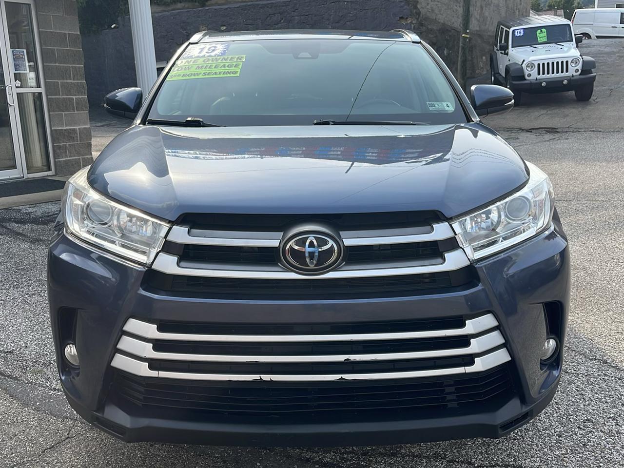 Toyota Highlander XLE V6 AWD (Natl) 2019