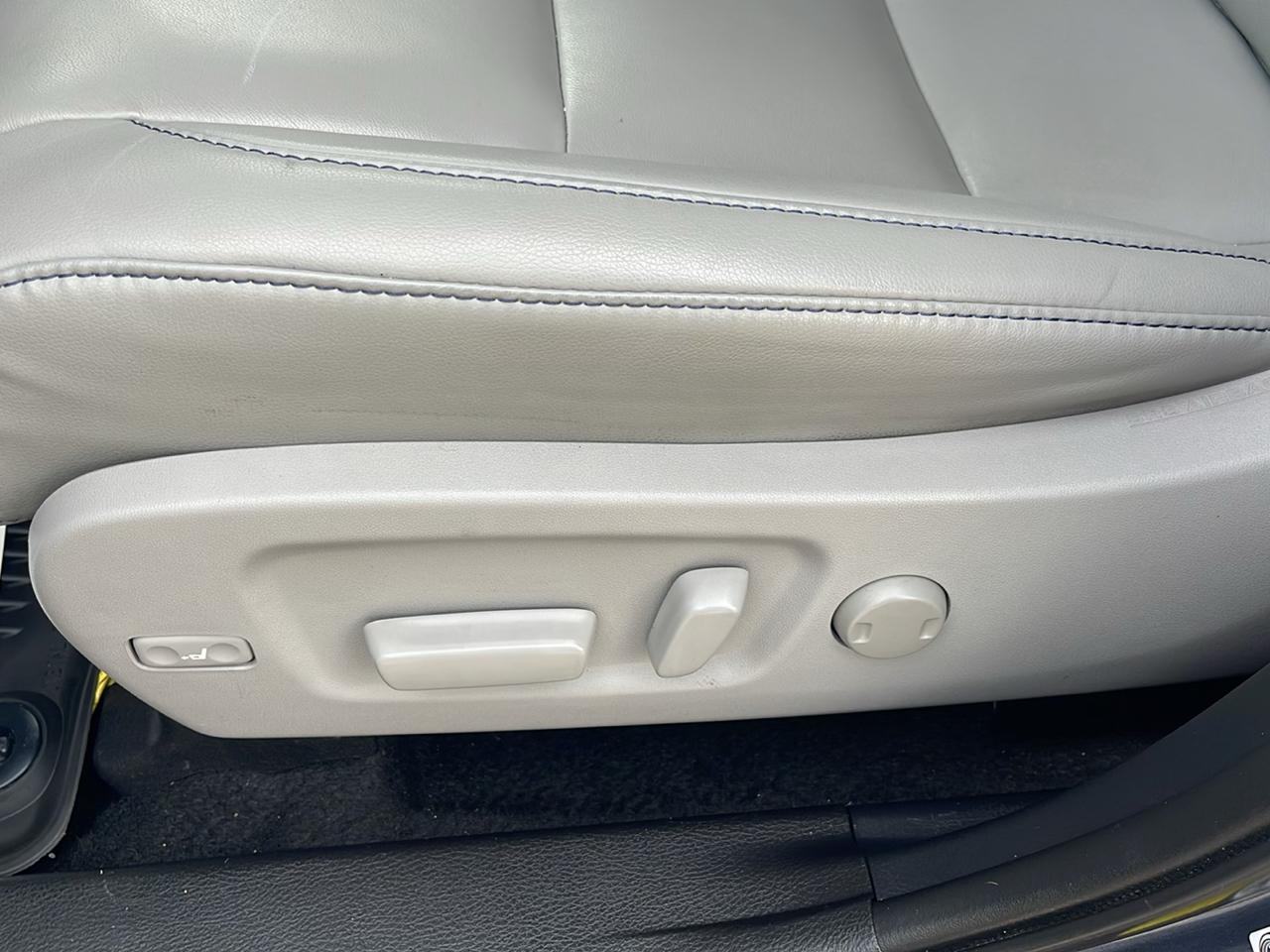 Toyota Highlander XLE V6 AWD (Natl) 2019