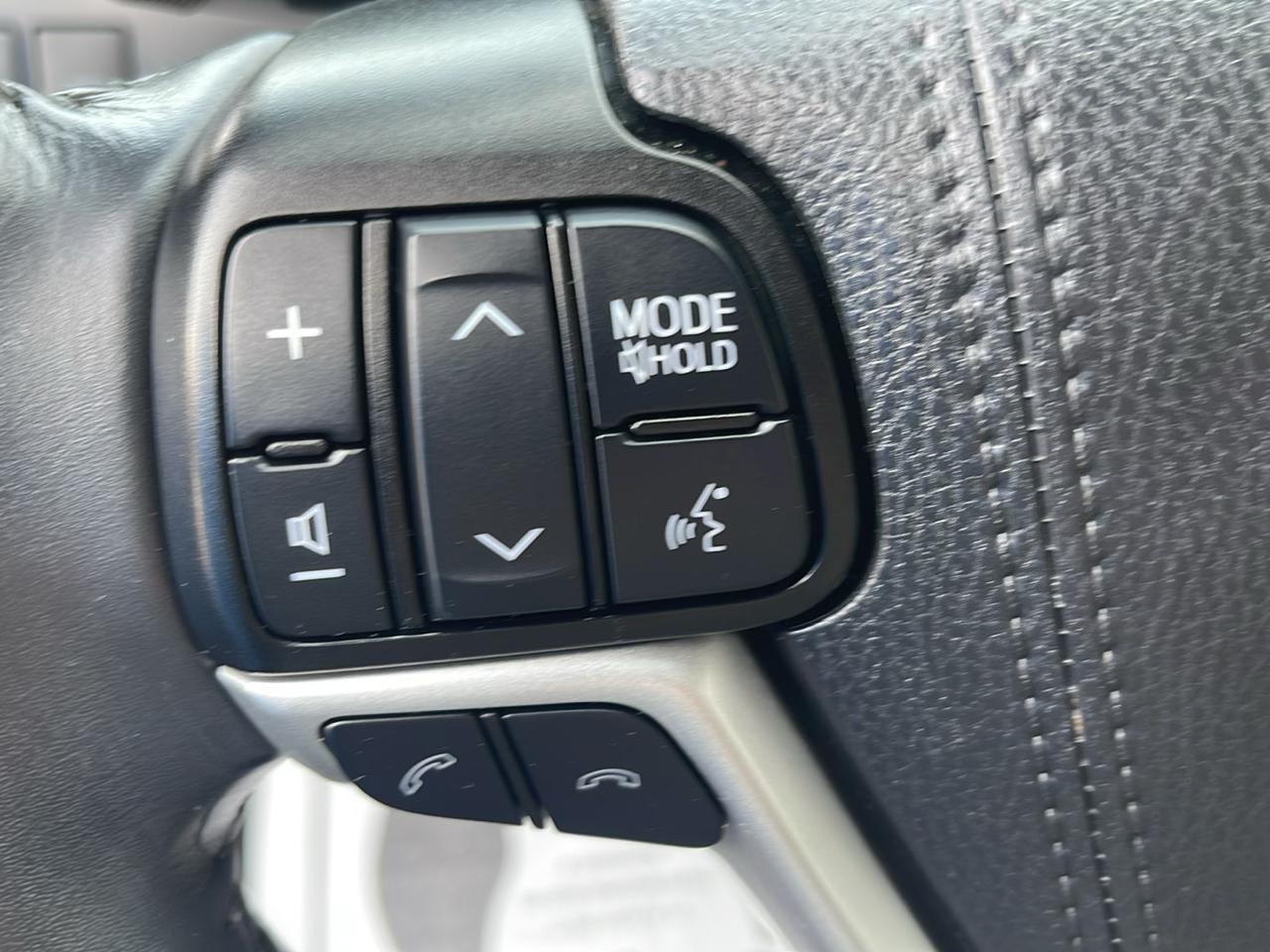 Toyota Highlander XLE V6 AWD (Natl) 2019