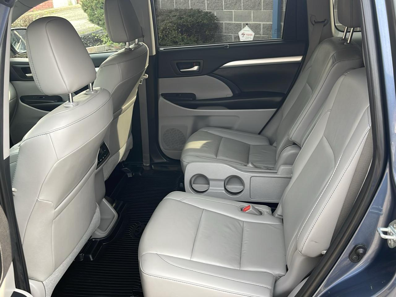 Toyota Highlander XLE V6 AWD (Natl) 2019