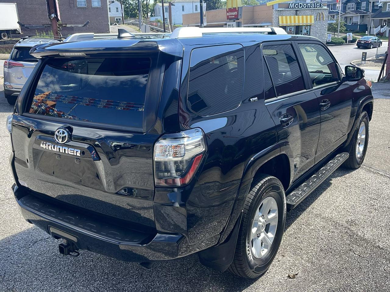 Toyota 4Runner TRD Off Road Premium 4WD (Natl) 2017