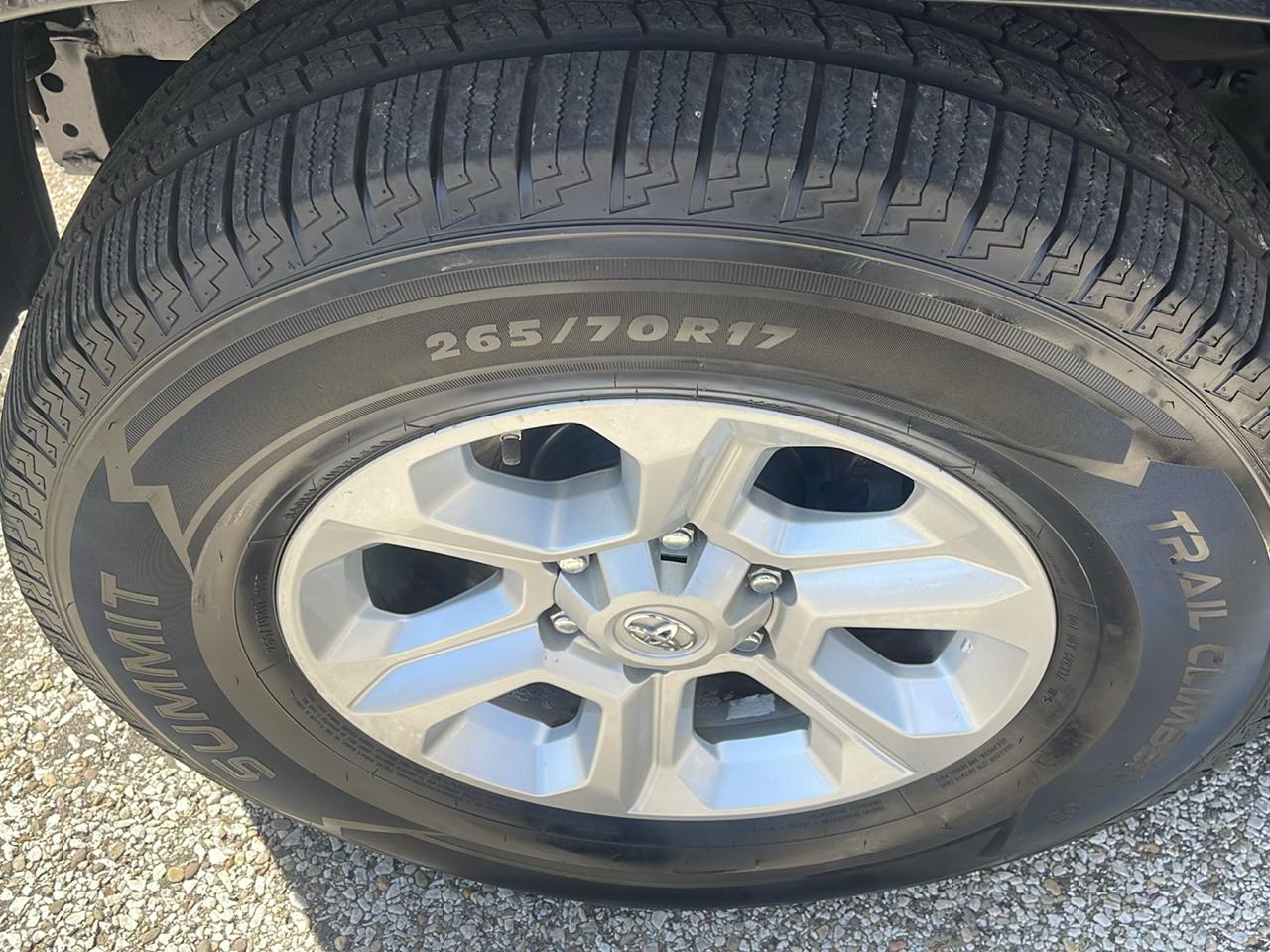 Toyota 4Runner TRD Off Road Premium 4WD (Natl) 2017