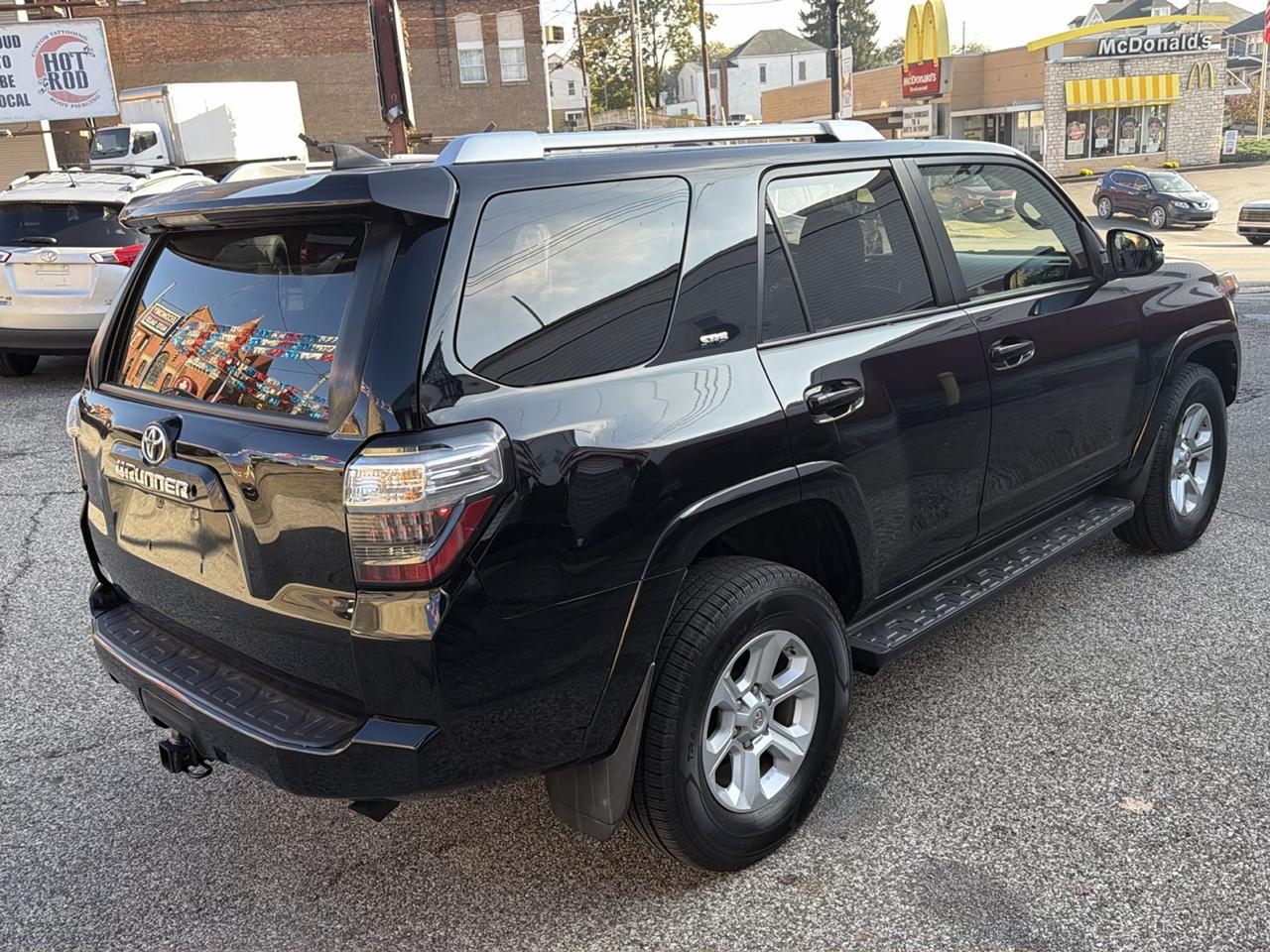 Toyota 4Runner SR5 Premium V6 4D SUV 4WD 2017