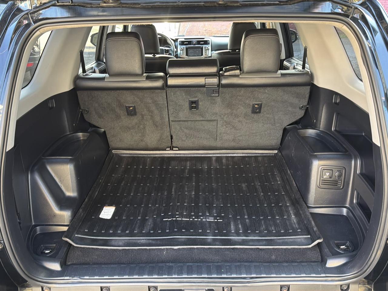 Toyota 4Runner SR5 Premium V6 4D SUV 4WD 2017
