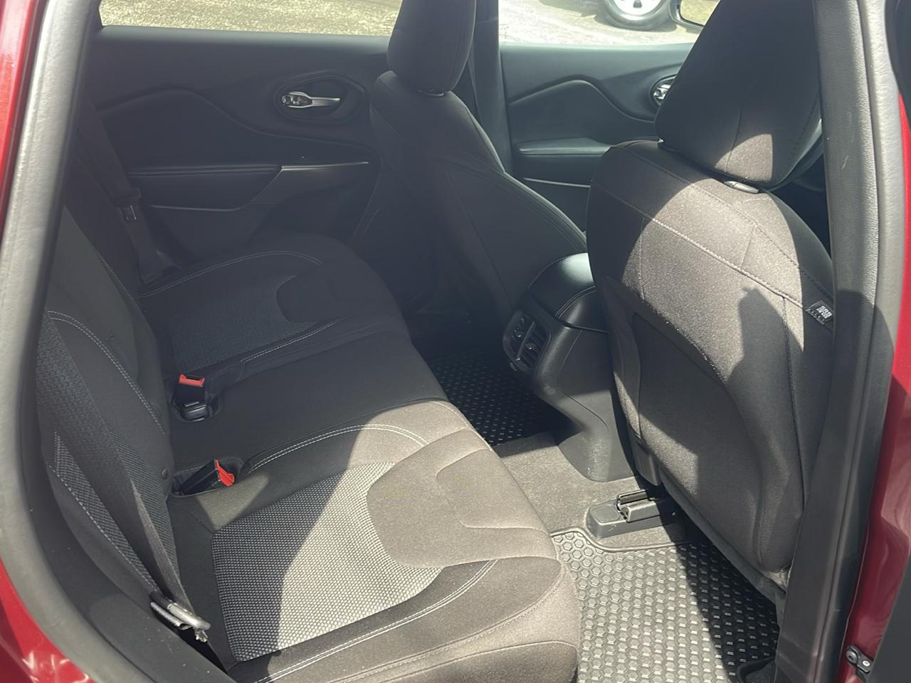 Jeep Cherokee Latitude 4x4 2019