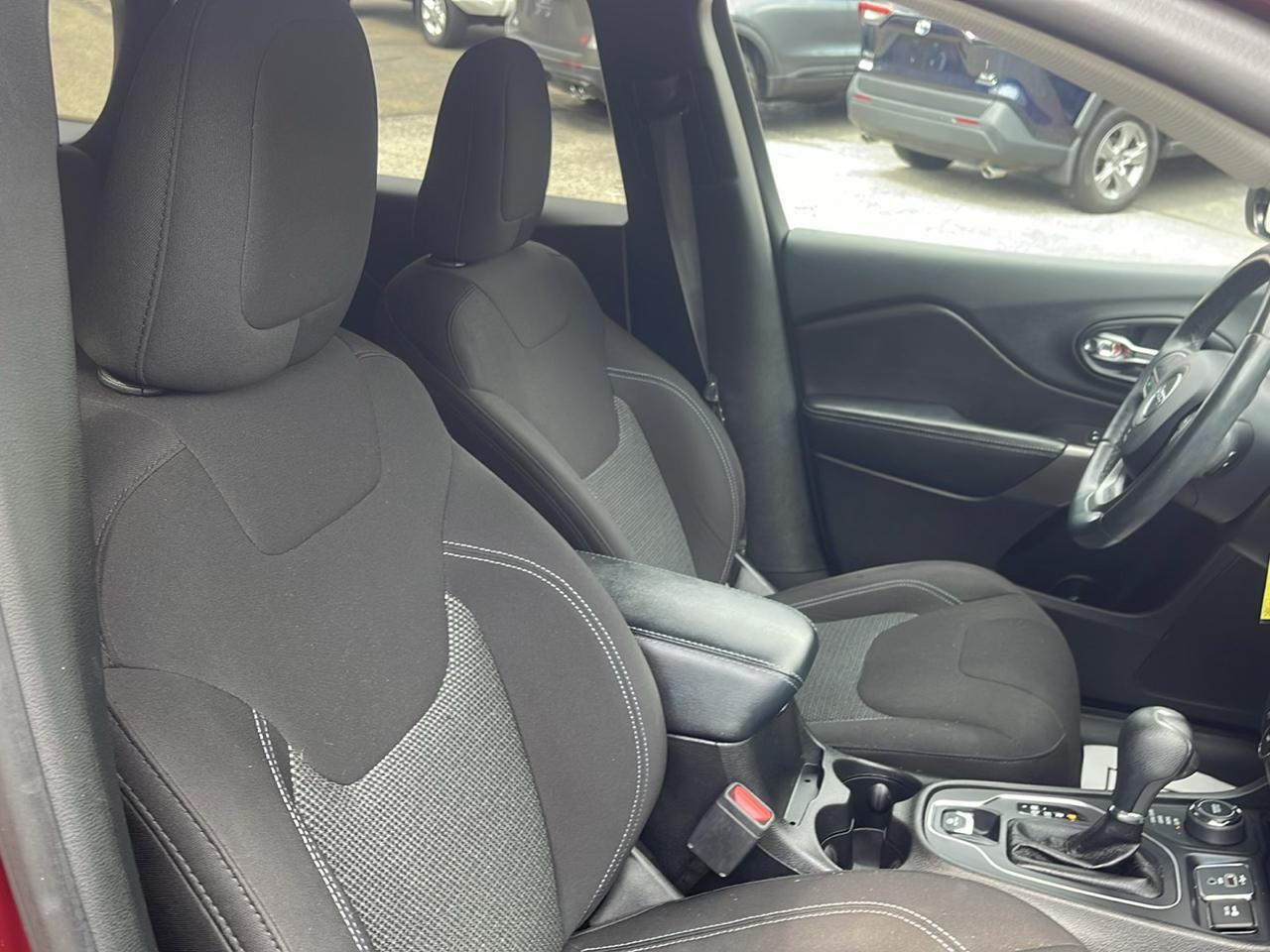 Jeep Cherokee Latitude 4x4 2019