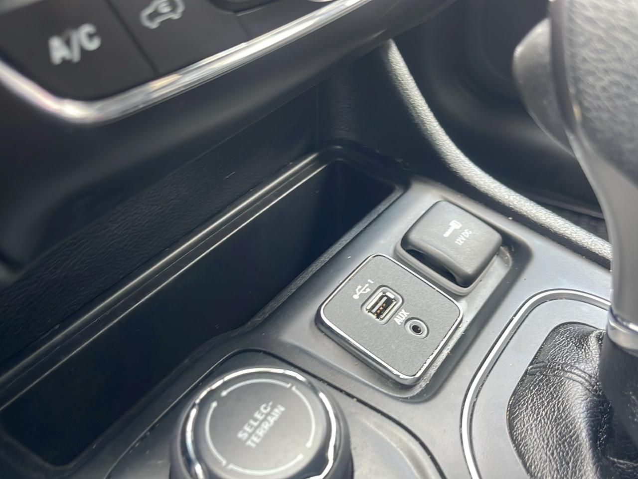 Jeep Cherokee Latitude 4x4 2019