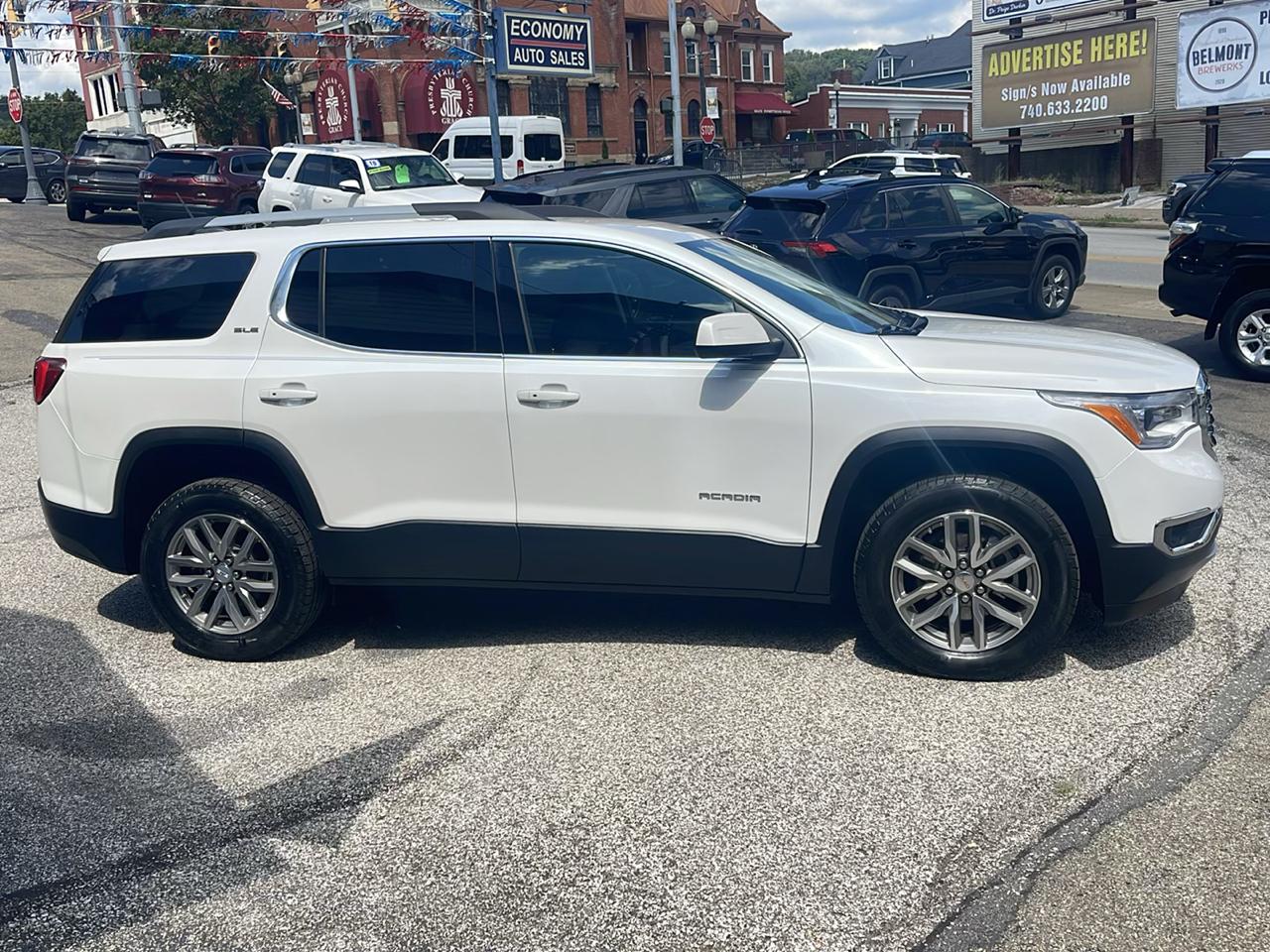GMC Acadia AWD 4dr SLE w/SLE-2 2019