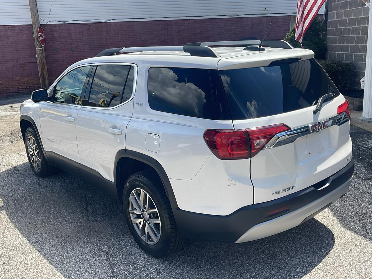 GMC Acadia AWD 4dr SLE w/SLE-2 2019
