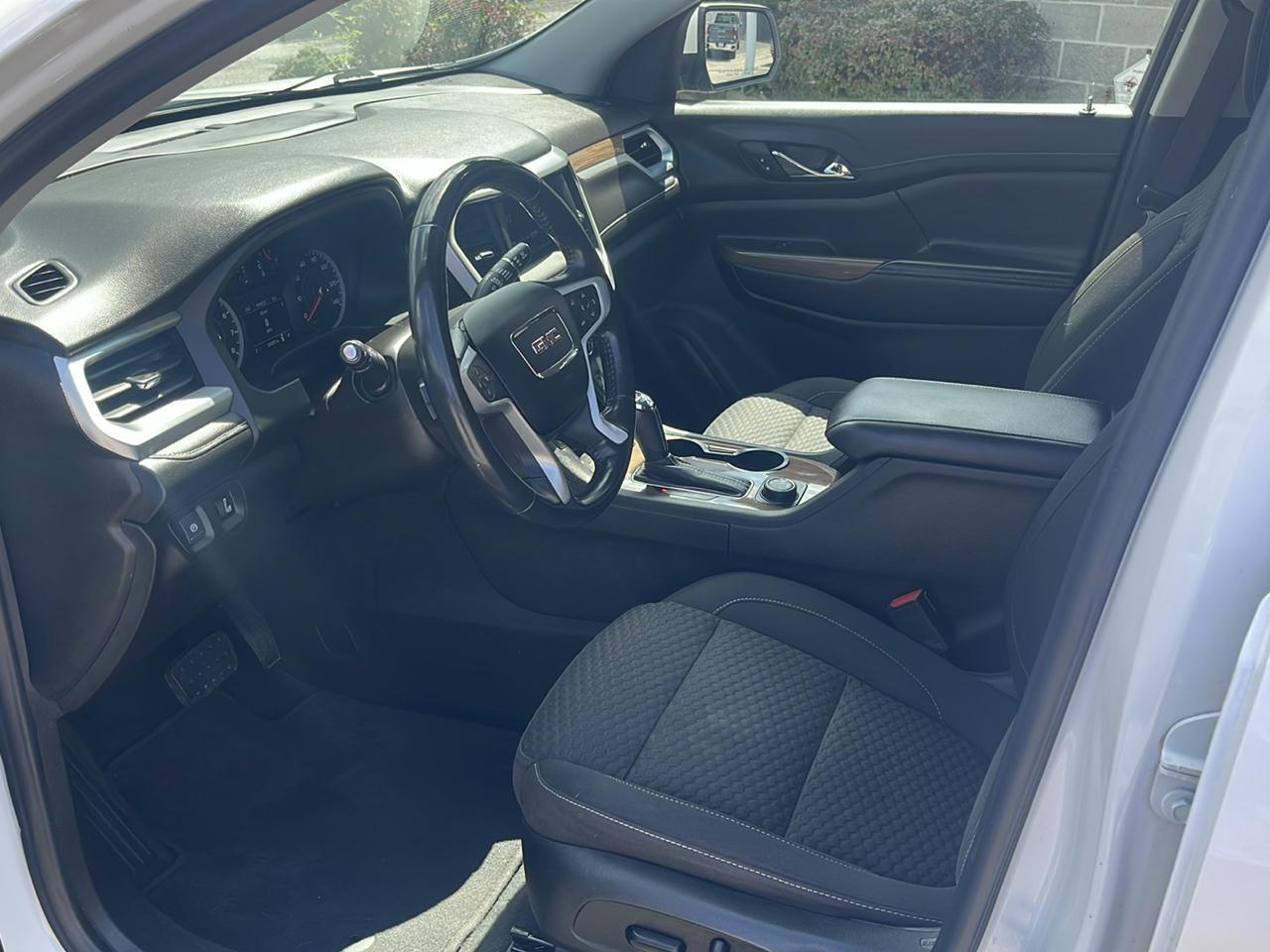 GMC Acadia AWD 4dr SLE w/SLE-2 2019