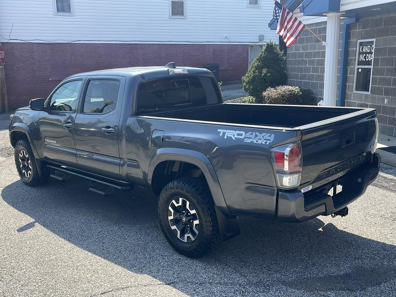 Toyota Tacoma 4WD TRD Off Road Double Cab 6' Bed V6 AT (Natl) 2020
