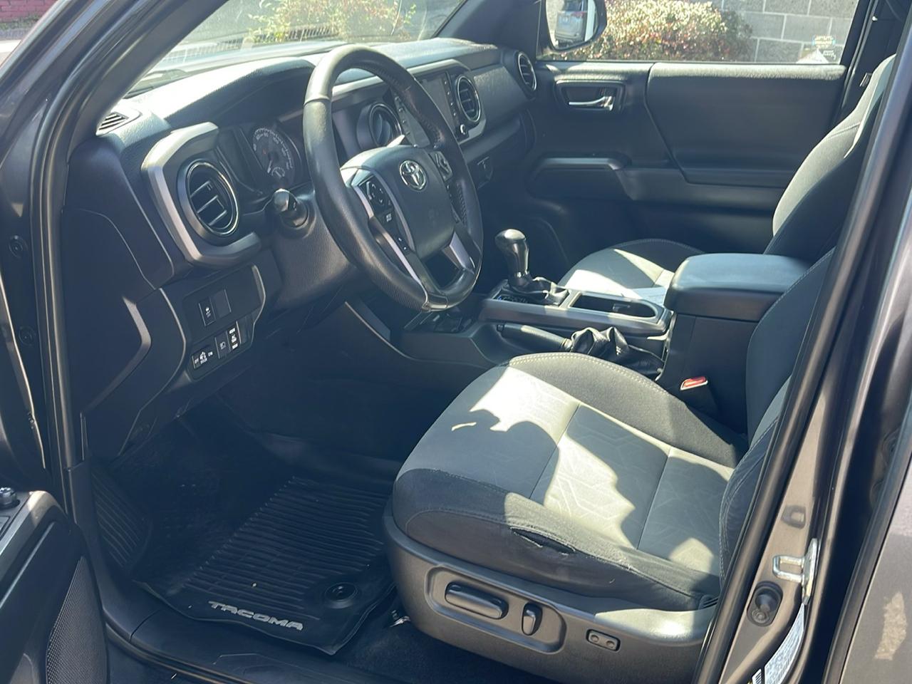 Toyota Tacoma 4WD TRD Off Road Double Cab 6' Bed V6 AT (Natl) 2020