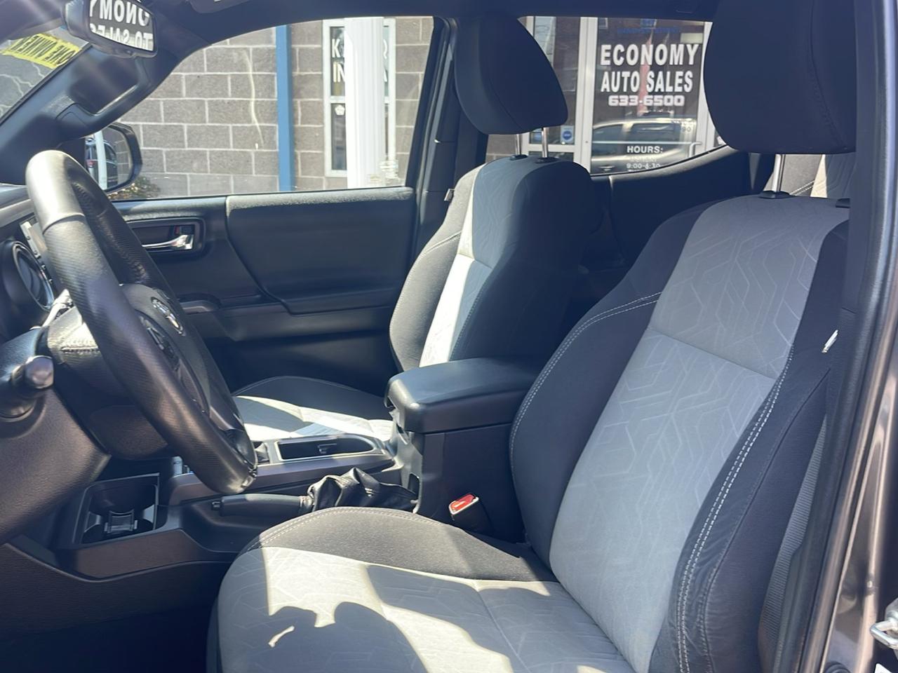 Toyota Tacoma 4WD TRD Off Road Double Cab 6' Bed V6 AT (Natl) 2020