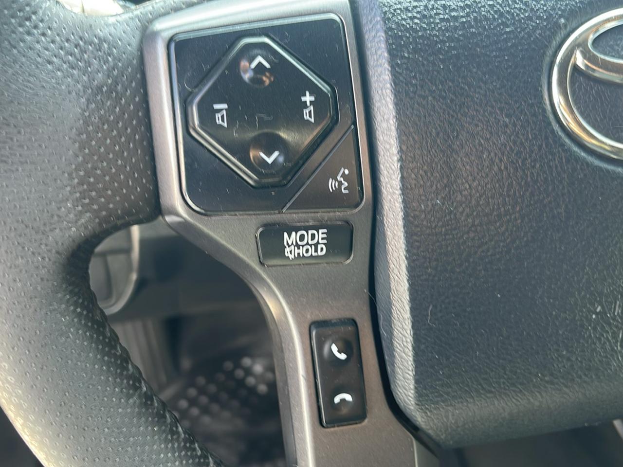 Toyota Tacoma 4WD TRD Off Road Double Cab 6' Bed V6 AT (Natl) 2020