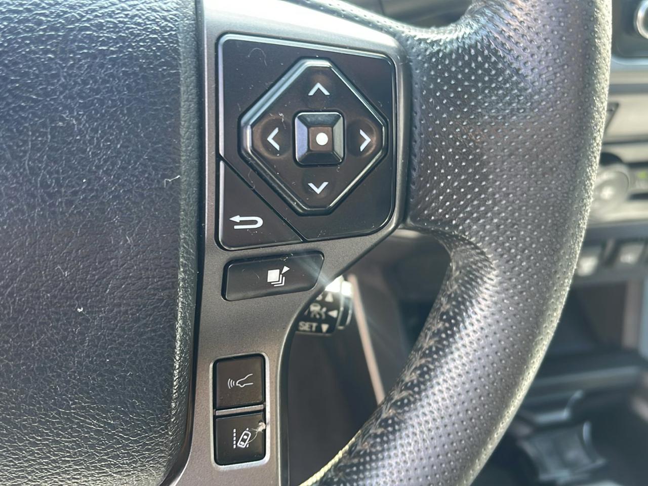 Toyota Tacoma 4WD TRD Off Road Double Cab 6' Bed V6 AT (Natl) 2020