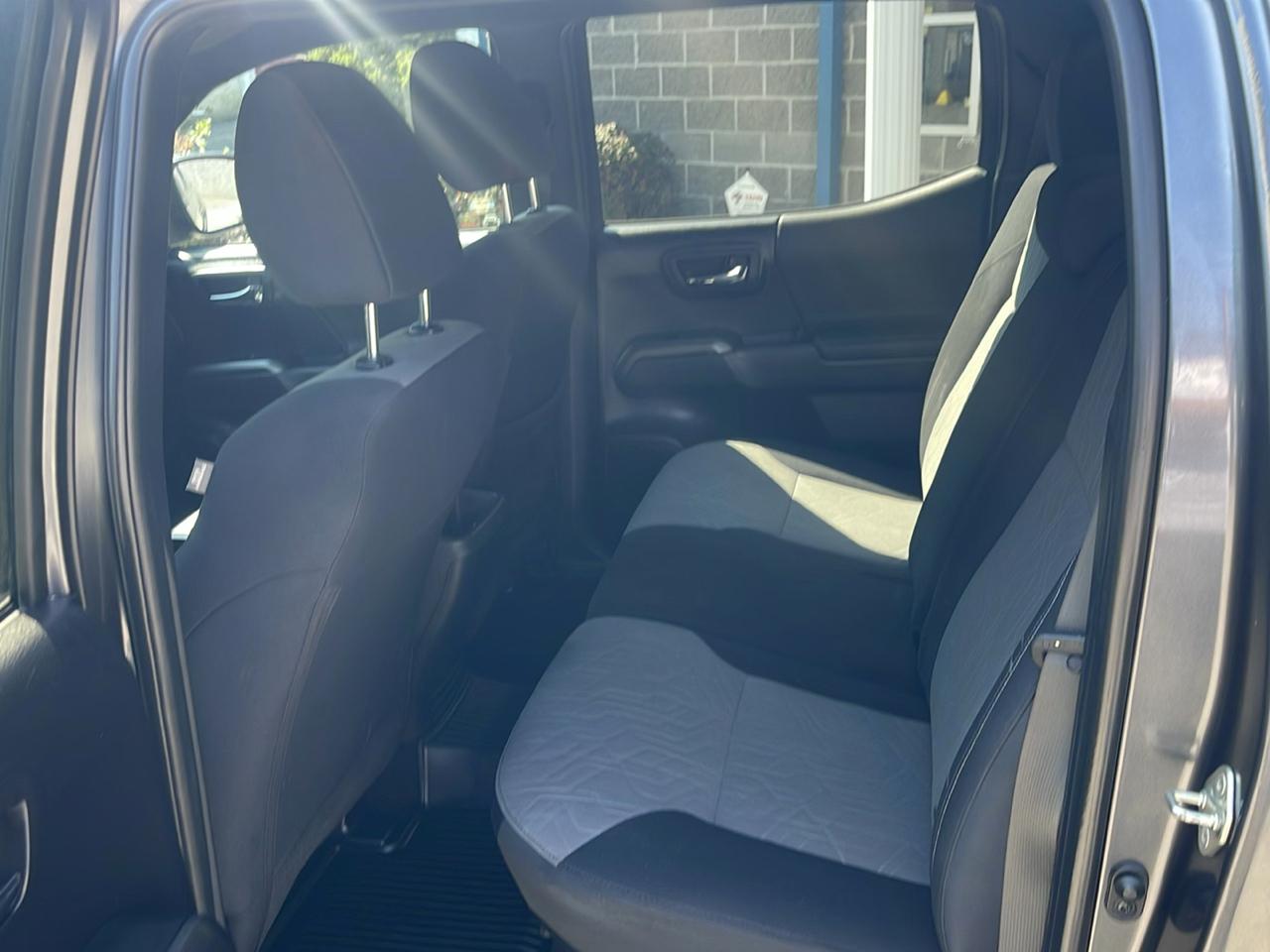 Toyota Tacoma 4WD TRD Off Road Double Cab 6' Bed V6 AT (Natl) 2020